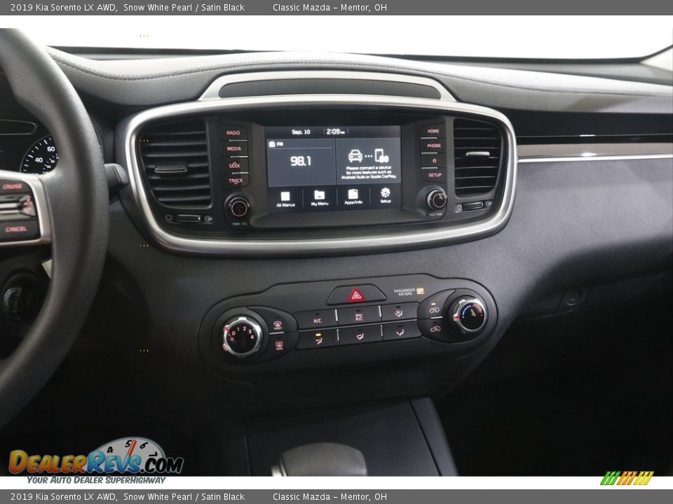 2019 Kia Sorento LX AWD Snow White Pearl / Satin Black Photo #9