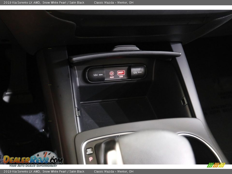 2019 Kia Sorento LX AWD Snow White Pearl / Satin Black Photo #11