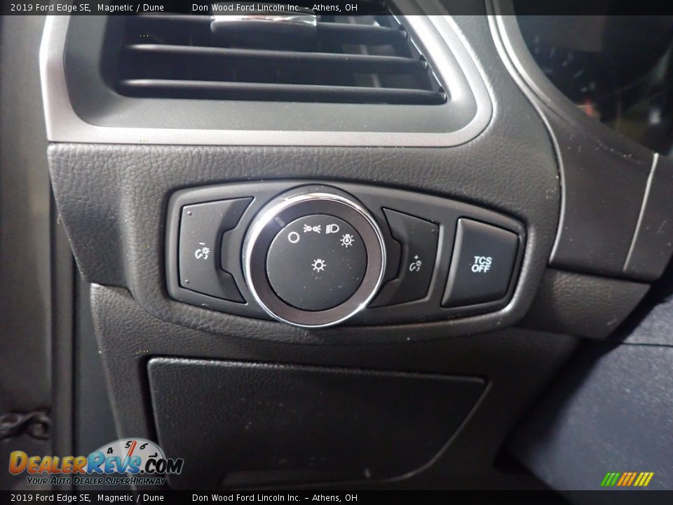2019 Ford Edge SE Magnetic / Dune Photo #31