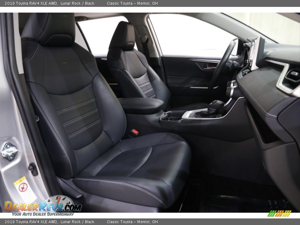 2019 Toyota RAV4 XLE AWD Lunar Rock / Black Photo #12