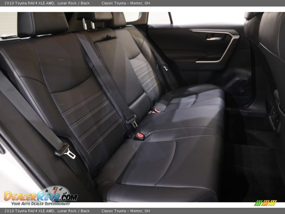 2019 Toyota RAV4 XLE AWD Lunar Rock / Black Photo #13