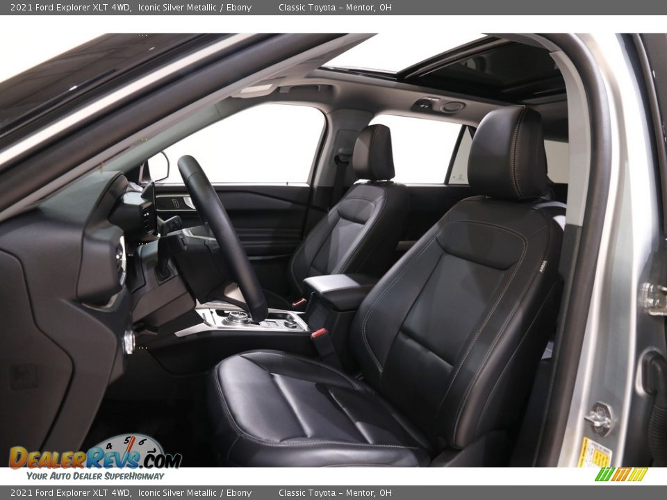 Front Seat of 2021 Ford Explorer XLT 4WD Photo #5
