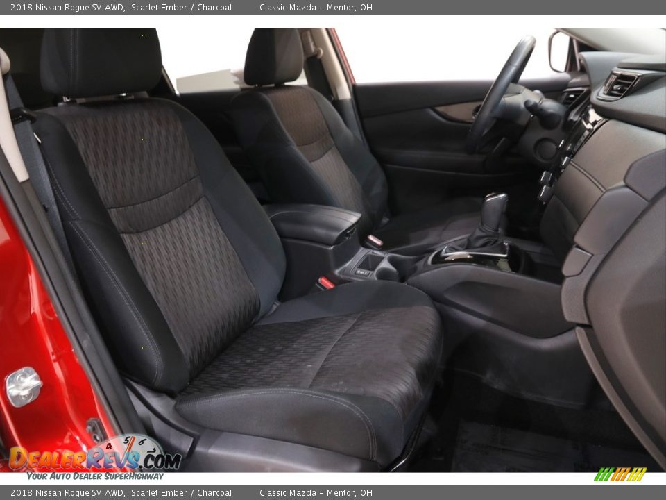 2018 Nissan Rogue SV AWD Scarlet Ember / Charcoal Photo #14
