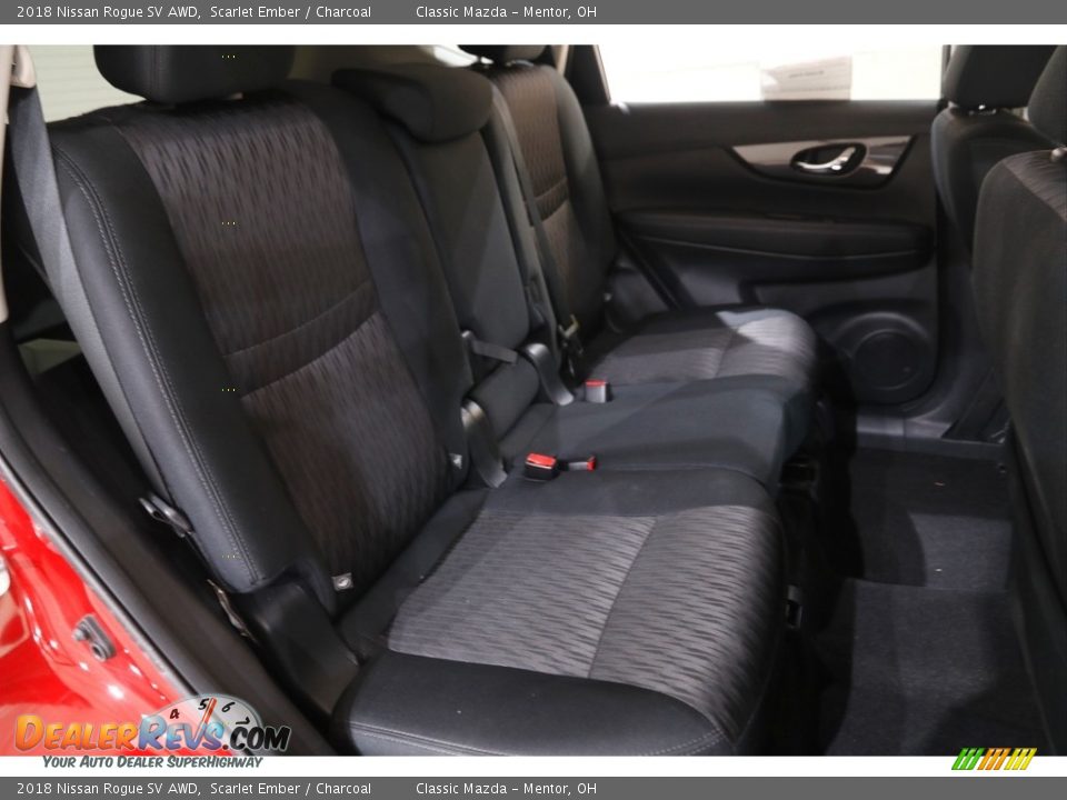2018 Nissan Rogue SV AWD Scarlet Ember / Charcoal Photo #15