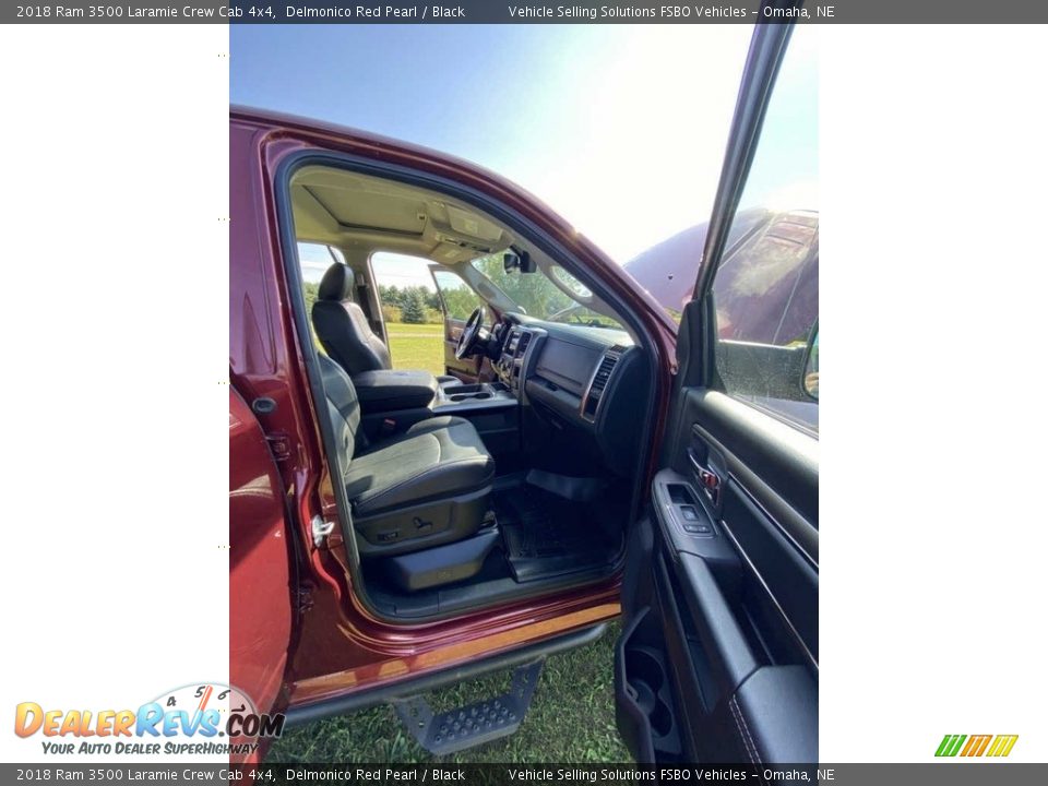 2018 Ram 3500 Laramie Crew Cab 4x4 Delmonico Red Pearl / Black Photo #11