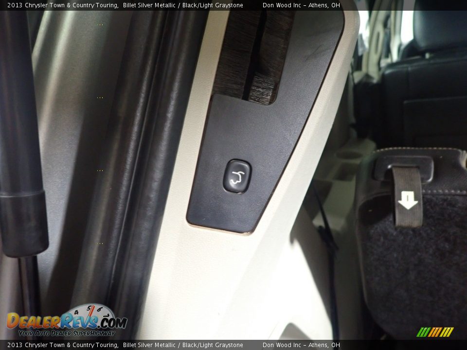 2013 Chrysler Town & Country Touring Billet Silver Metallic / Black/Light Graystone Photo #17