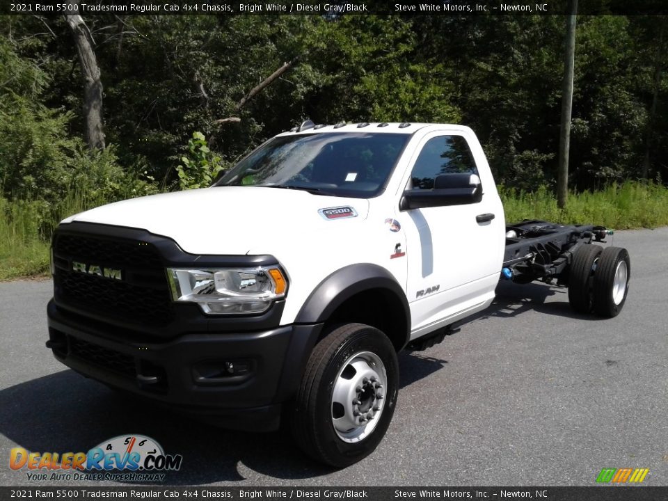 2021 Ram 5500 Tradesman Regular Cab 4x4 Chassis Bright White / Diesel Gray/Black Photo #2