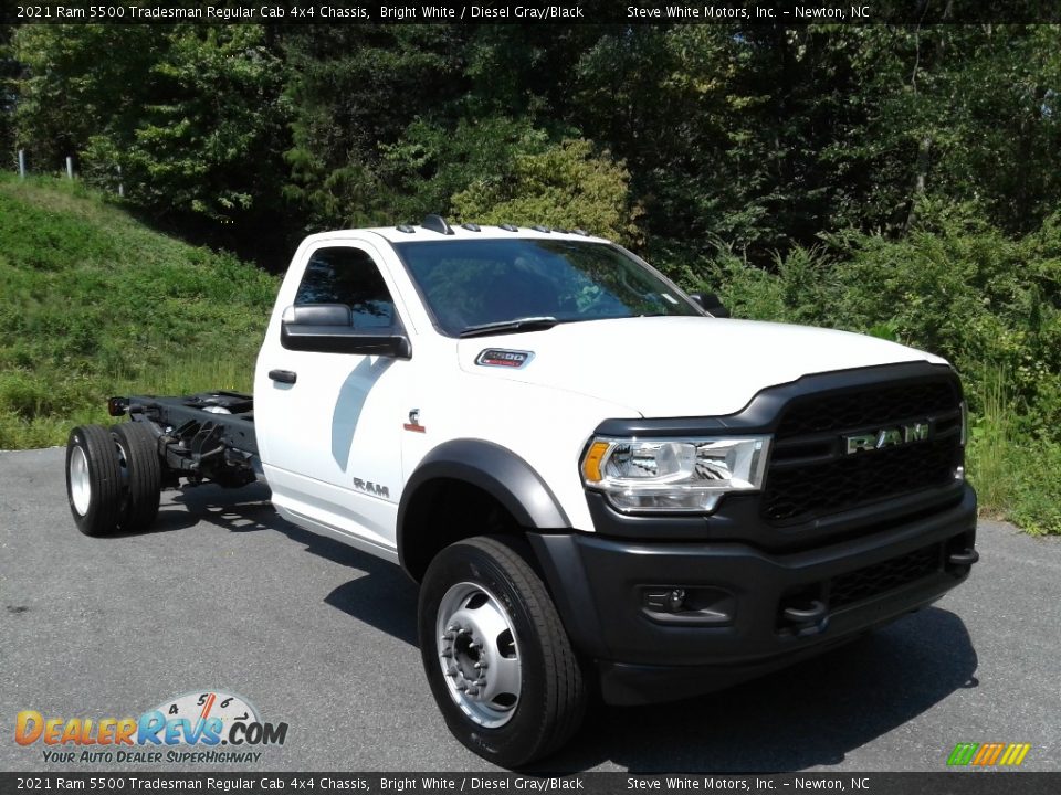 2021 Ram 5500 Tradesman Regular Cab 4x4 Chassis Bright White / Diesel Gray/Black Photo #4