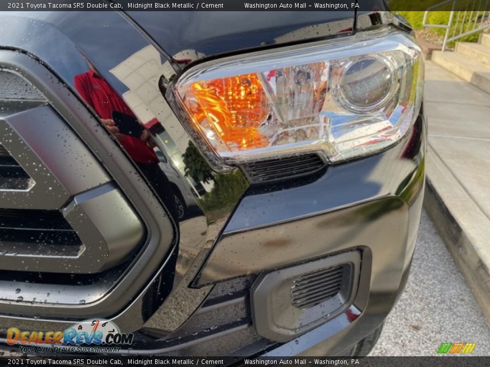 2021 Toyota Tacoma SR5 Double Cab Midnight Black Metallic / Cement Photo #24