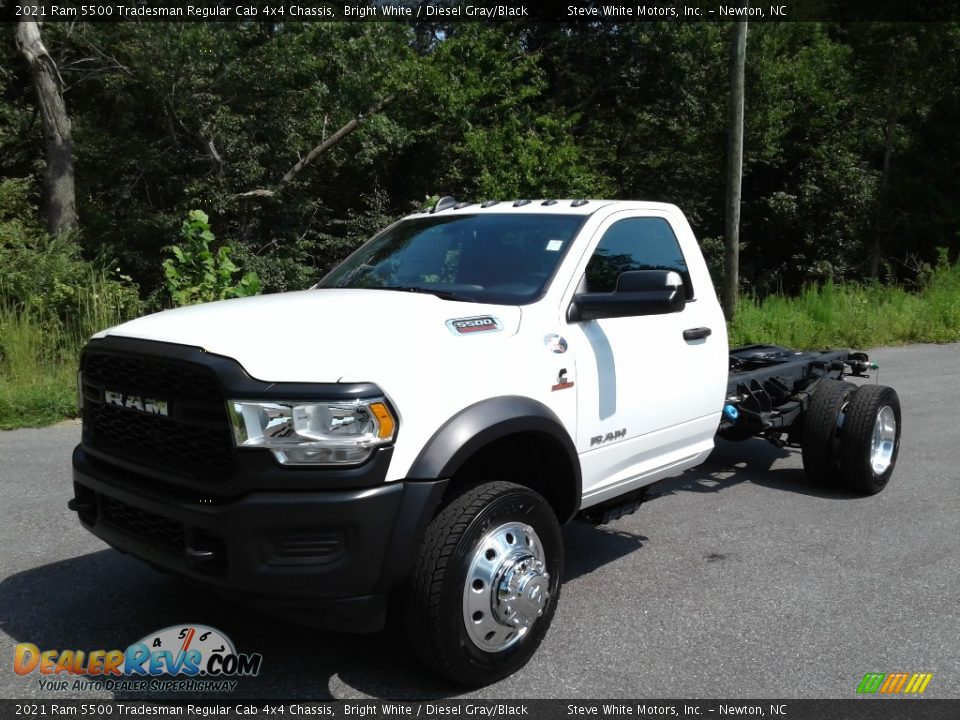 2021 Ram 5500 Tradesman Regular Cab 4x4 Chassis Bright White / Diesel Gray/Black Photo #2