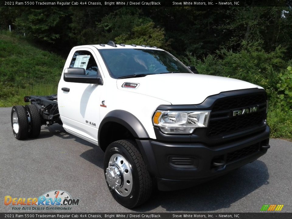 2021 Ram 5500 Tradesman Regular Cab 4x4 Chassis Bright White / Diesel Gray/Black Photo #4