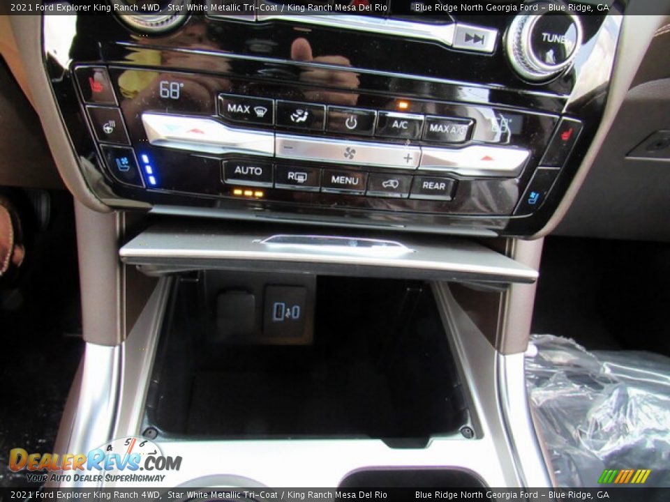 Controls of 2021 Ford Explorer King Ranch 4WD Photo #22