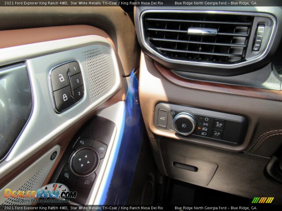 Controls of 2021 Ford Explorer King Ranch 4WD Photo #23