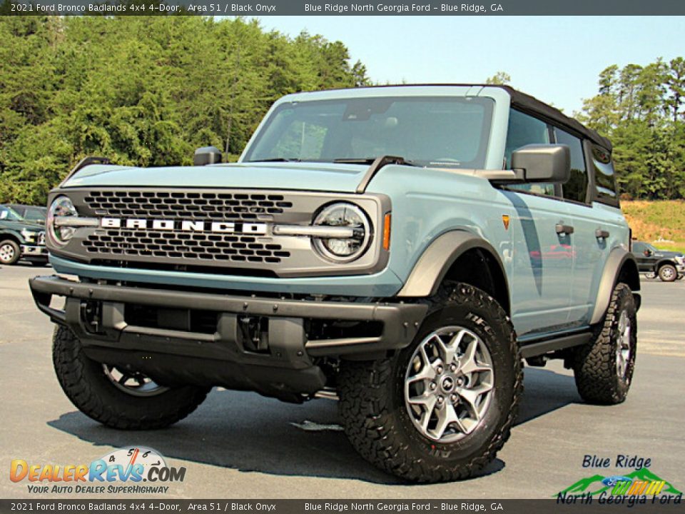 Front 3/4 View of 2021 Ford Bronco Badlands 4x4 4-Door Photo #1
