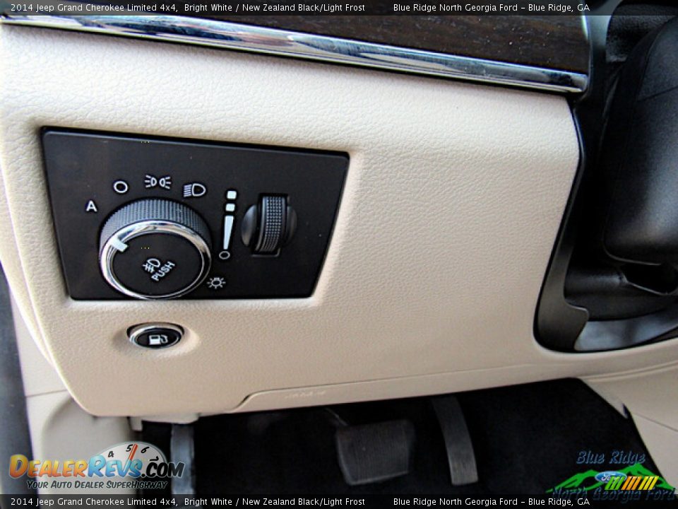 2014 Jeep Grand Cherokee Limited 4x4 Bright White / New Zealand Black/Light Frost Photo #25