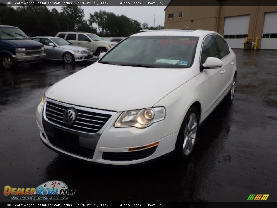 2008 Volkswagen Passat Komfort Sedan Candy White / Black Photo #1