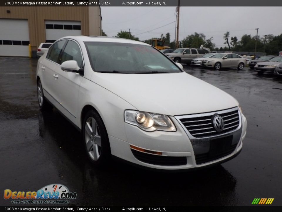 2008 Volkswagen Passat Komfort Sedan Candy White / Black Photo #3