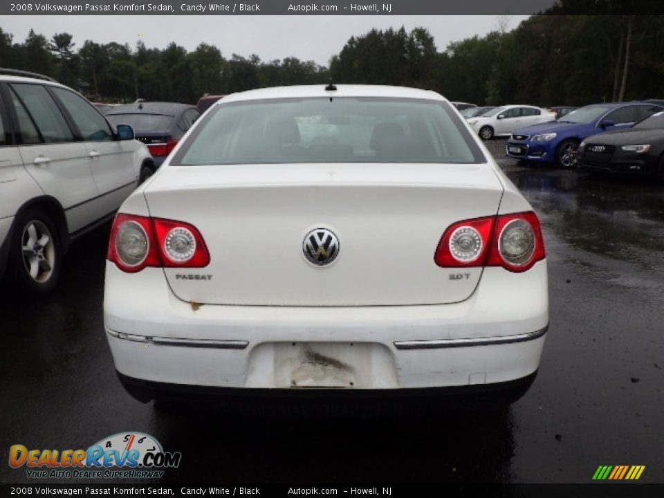 2008 Volkswagen Passat Komfort Sedan Candy White / Black Photo #5