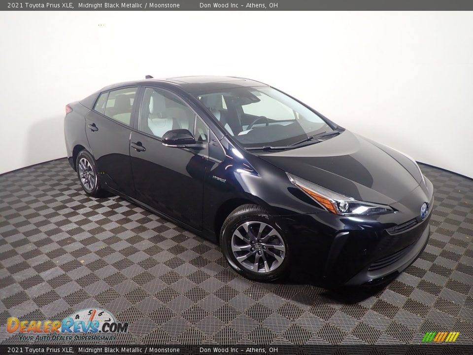Midnight Black Metallic 2021 Toyota Prius XLE Photo #5