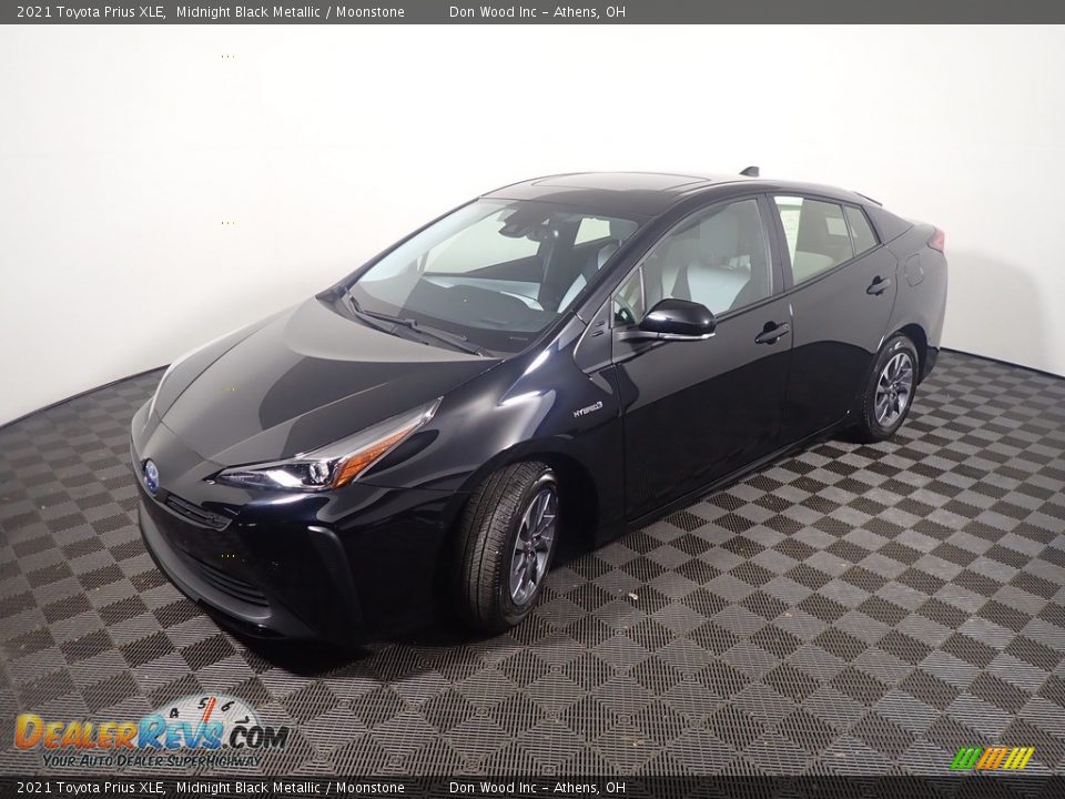 Midnight Black Metallic 2021 Toyota Prius XLE Photo #11