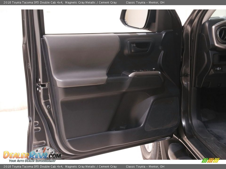 2018 Toyota Tacoma SR5 Double Cab 4x4 Magnetic Gray Metallic / Cement Gray Photo #4