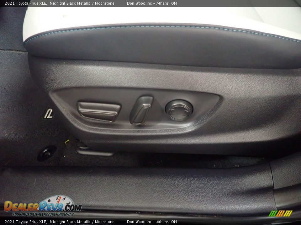 2021 Toyota Prius XLE Midnight Black Metallic / Moonstone Photo #25
