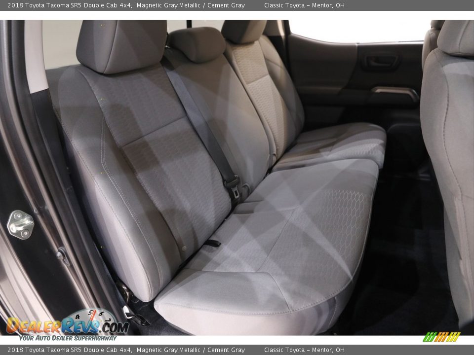 2018 Toyota Tacoma SR5 Double Cab 4x4 Magnetic Gray Metallic / Cement Gray Photo #15