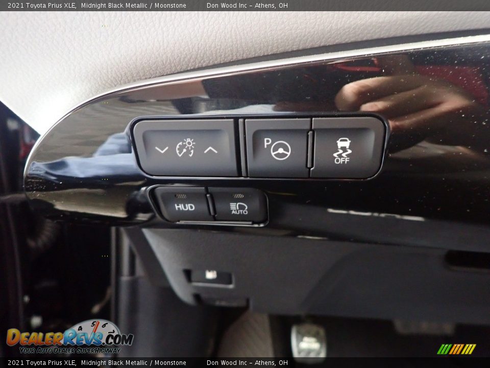 2021 Toyota Prius XLE Midnight Black Metallic / Moonstone Photo #33