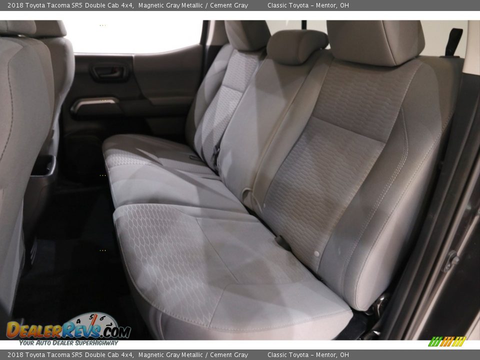 2018 Toyota Tacoma SR5 Double Cab 4x4 Magnetic Gray Metallic / Cement Gray Photo #16