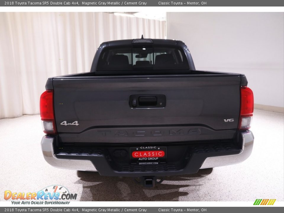 2018 Toyota Tacoma SR5 Double Cab 4x4 Magnetic Gray Metallic / Cement Gray Photo #17