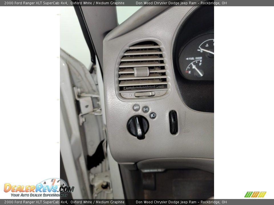 2000 Ford Ranger XLT SuperCab 4x4 Oxford White / Medium Graphite Photo #17