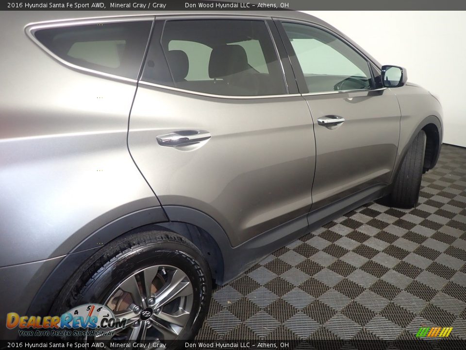 2016 Hyundai Santa Fe Sport AWD Mineral Gray / Gray Photo #18