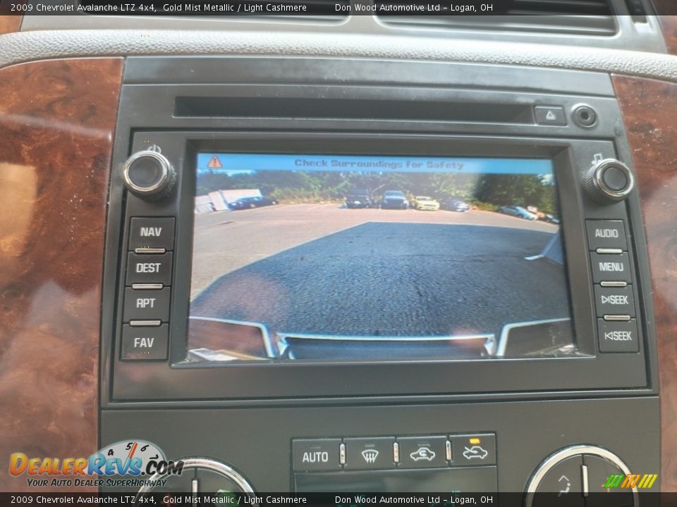 2009 Chevrolet Avalanche LTZ 4x4 Gold Mist Metallic / Light Cashmere Photo #3