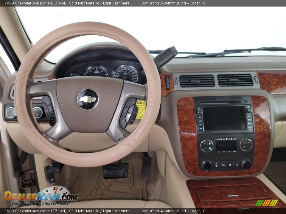 2009 Chevrolet Avalanche LTZ 4x4 Gold Mist Metallic / Light Cashmere Photo #20