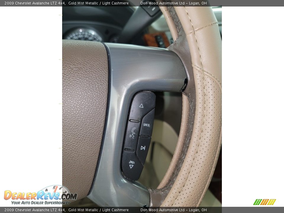 2009 Chevrolet Avalanche LTZ 4x4 Gold Mist Metallic / Light Cashmere Photo #23