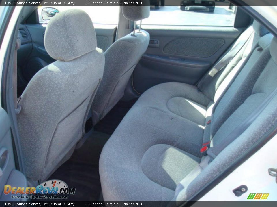 1999 Hyundai Sonata White Pearl / Gray Photo #6
