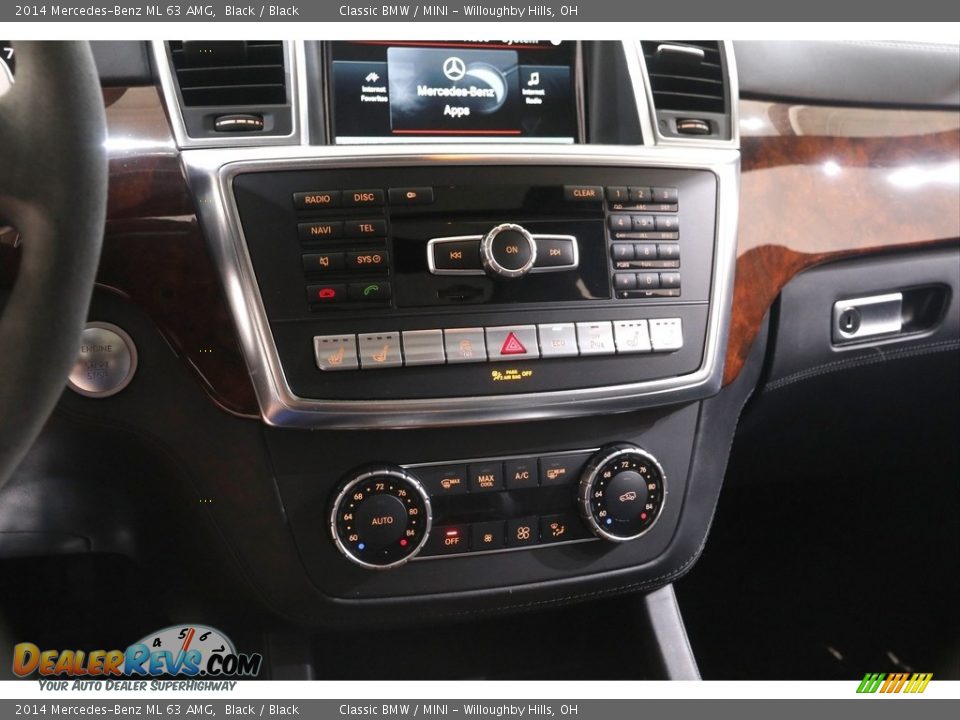 Controls of 2014 Mercedes-Benz ML 63 AMG Photo #15