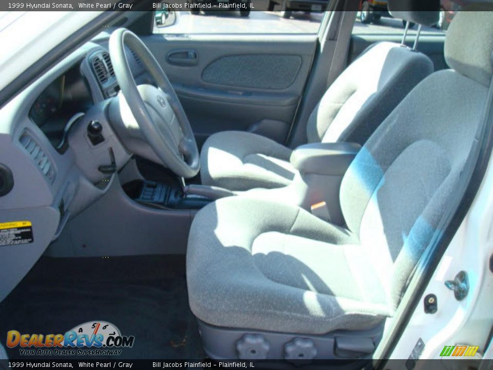 1999 Hyundai Sonata White Pearl / Gray Photo #9
