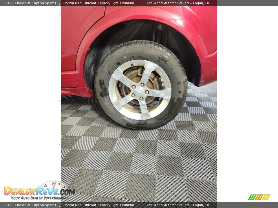 2012 Chevrolet Captiva Sport LT Crystal Red Tintcoat / Black/Light Titanium Photo #32