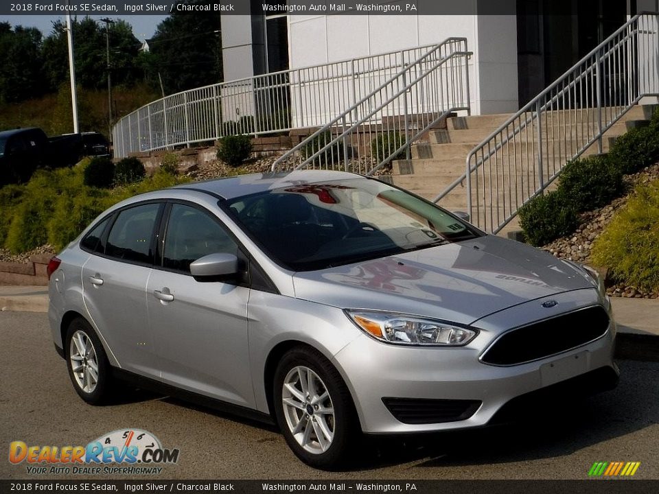 2018 Ford Focus SE Sedan Ingot Silver / Charcoal Black Photo #1