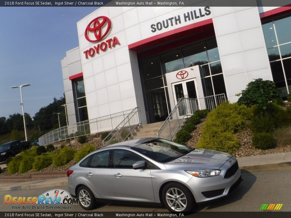 2018 Ford Focus SE Sedan Ingot Silver / Charcoal Black Photo #2