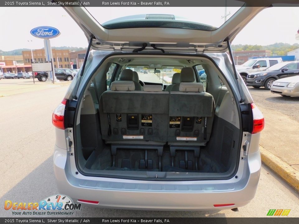 2015 Toyota Sienna L Silver Sky Metallic / Ash Photo #4