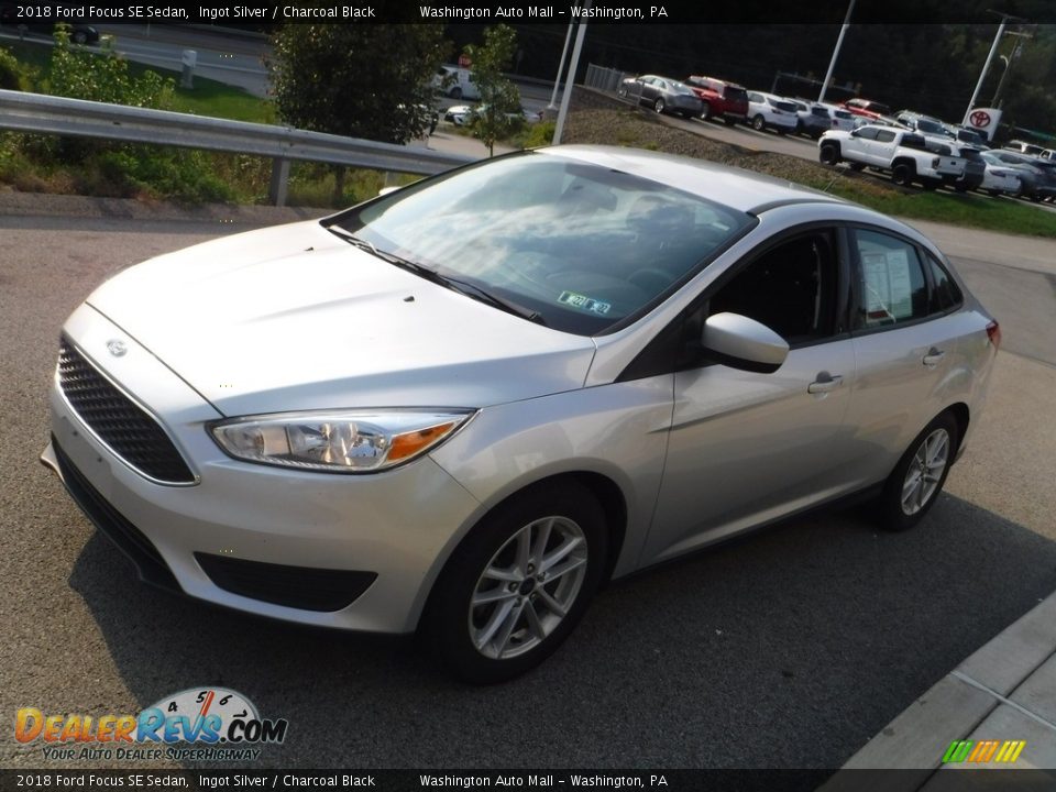 2018 Ford Focus SE Sedan Ingot Silver / Charcoal Black Photo #11