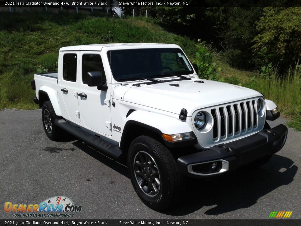 2021 Jeep Gladiator Overland 4x4 Bright White / Black Photo #4