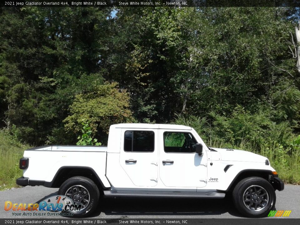 2021 Jeep Gladiator Overland 4x4 Bright White / Black Photo #5