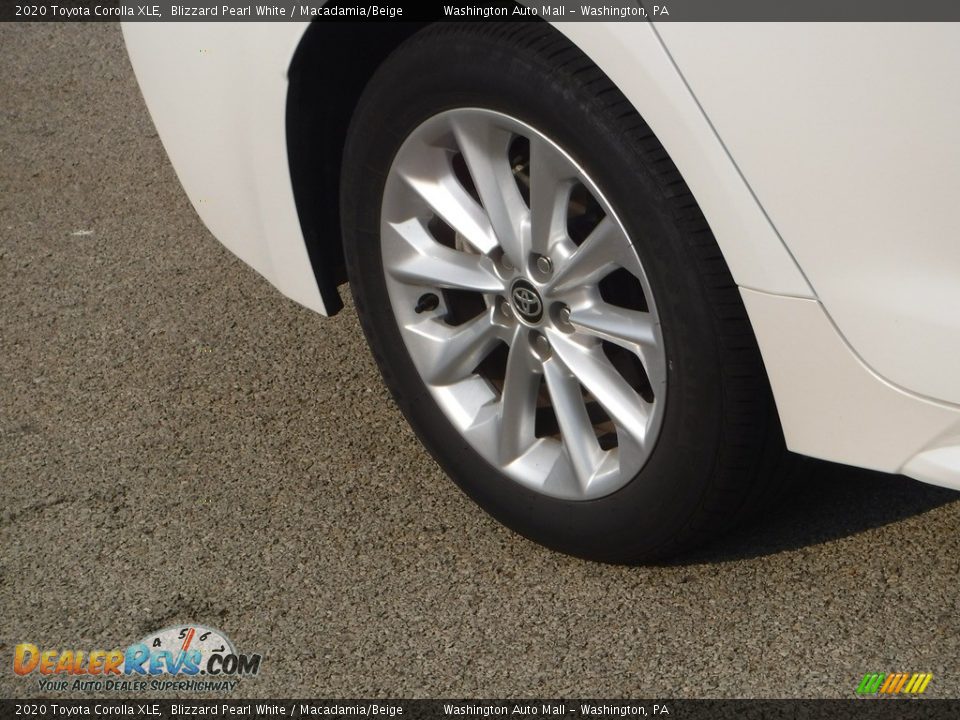 2020 Toyota Corolla XLE Blizzard Pearl White / Macadamia/Beige Photo #11