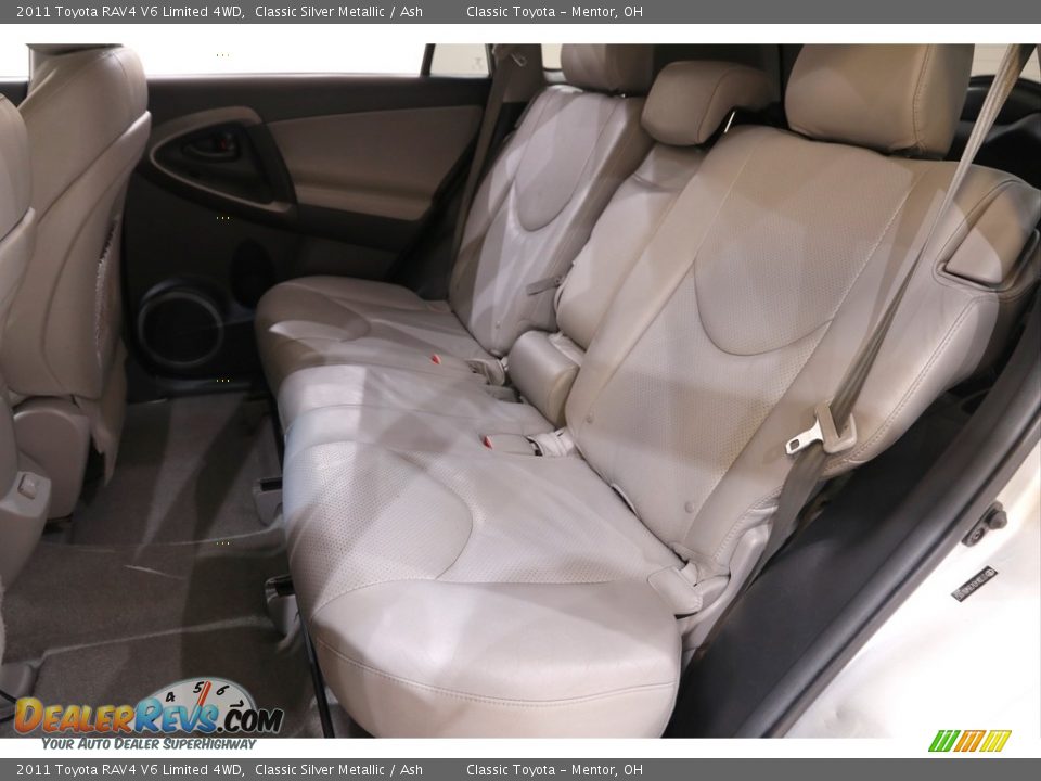 2011 Toyota RAV4 V6 Limited 4WD Classic Silver Metallic / Ash Photo #14