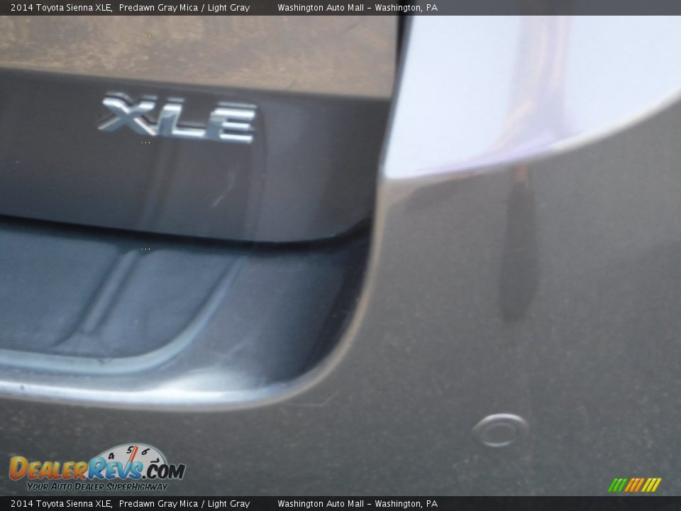 2014 Toyota Sienna XLE Predawn Gray Mica / Light Gray Photo #10