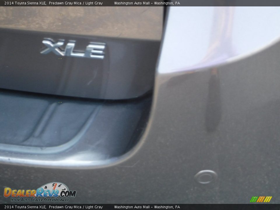 2014 Toyota Sienna XLE Predawn Gray Mica / Light Gray Photo #10