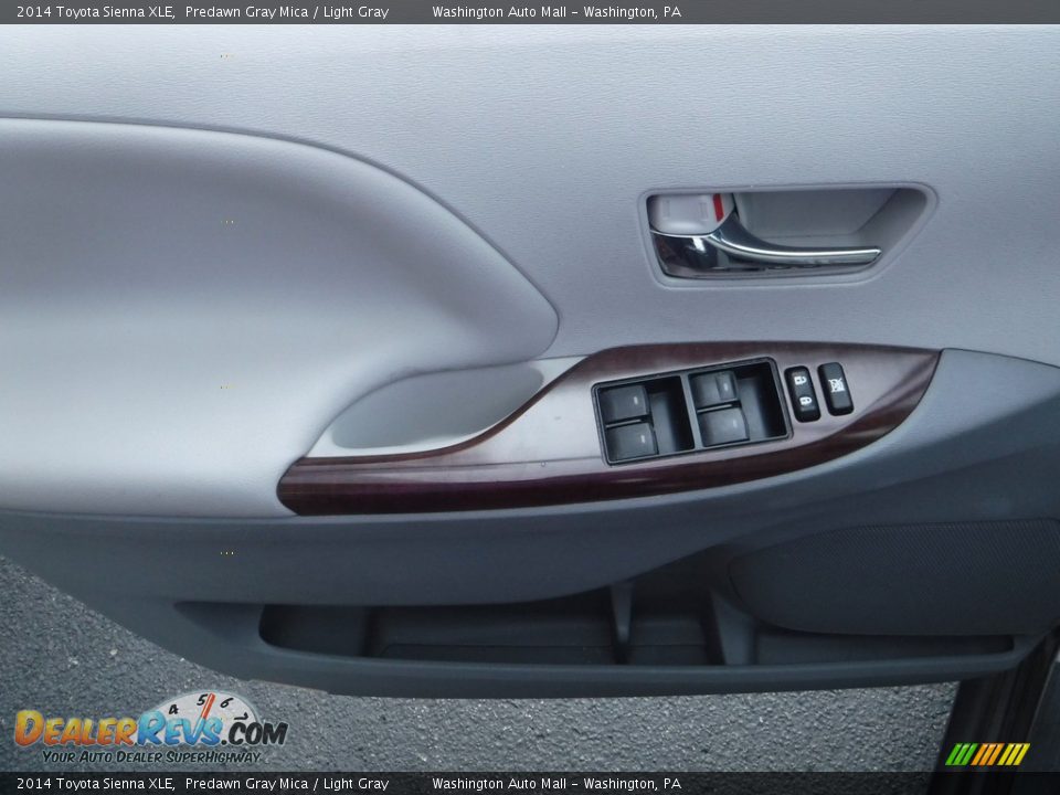 2014 Toyota Sienna XLE Predawn Gray Mica / Light Gray Photo #13